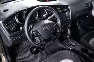 Kia  4