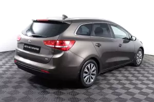 Kia  15