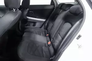 Kia  12