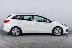 Kia  3