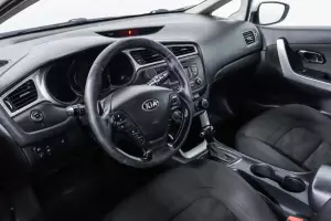 Kia  9