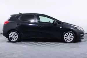 Kia  3
