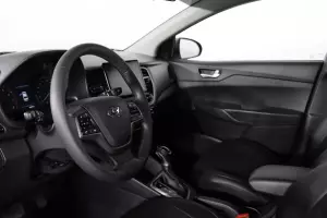 Hyundai  11