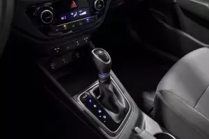 Hyundai  10