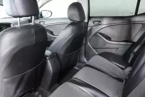 Kia  11