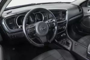Kia  8