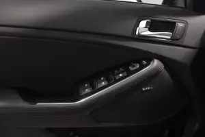 Kia  8