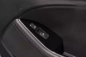 Kia  4