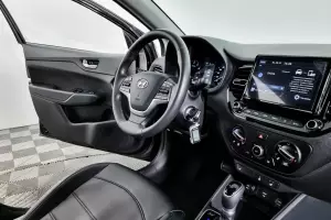Hyundai  13