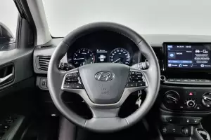 Hyundai  7