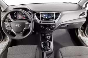 Hyundai  11