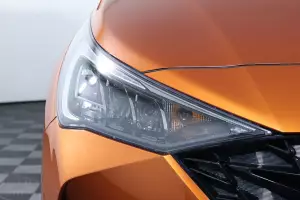 Hyundai  10