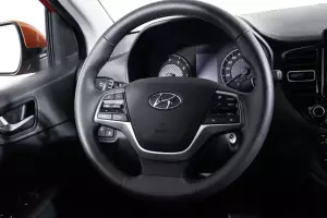 Hyundai  15