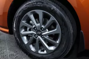 Hyundai  8
