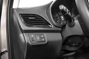 Hyundai  9