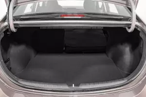 Hyundai  15