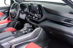 Toyota  11