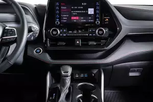 Toyota  12