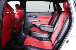 Toyota  15