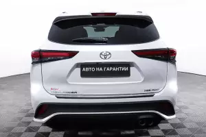 Toyota  5