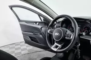 Kia  14