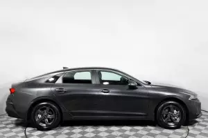 Kia  3