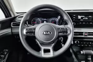 Kia  7