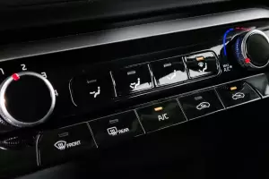 Kia  8