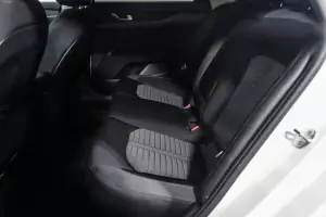 Kia  12