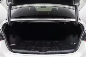 Kia  6
