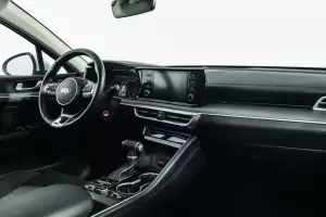 Kia  8