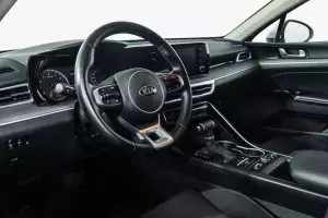 Kia  9