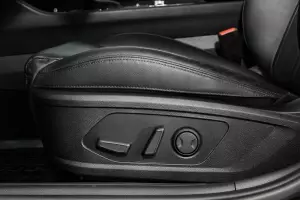 Kia  8