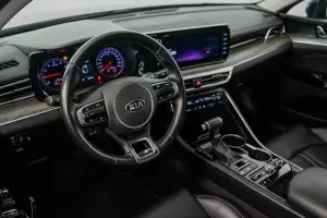Kia  9