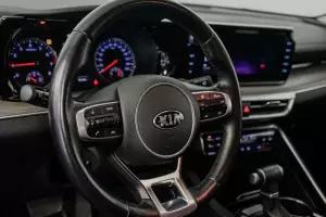 Kia  6