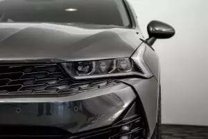 Kia  18