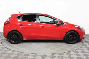 Kia  3