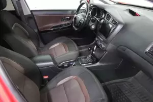 Kia  9