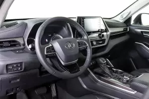 Toyota  11