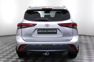 Toyota  19