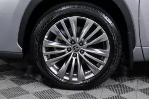 Toyota  15
