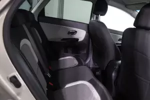 Kia  16