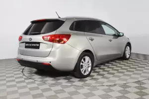 Kia  4