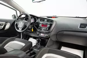 Kia  4