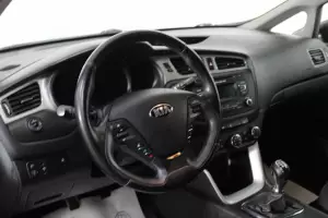 Kia  10