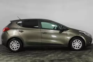 Kia  3
