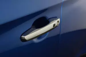 Hyundai  9