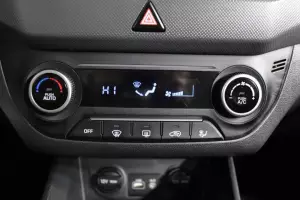 Hyundai  11