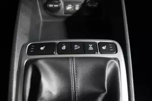 Hyundai  12