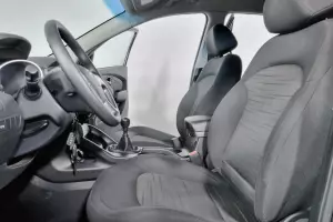 Hyundai  12